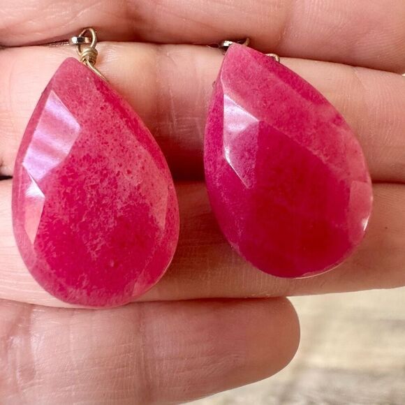 Pink teardrop earrings - Picture 3 of 9